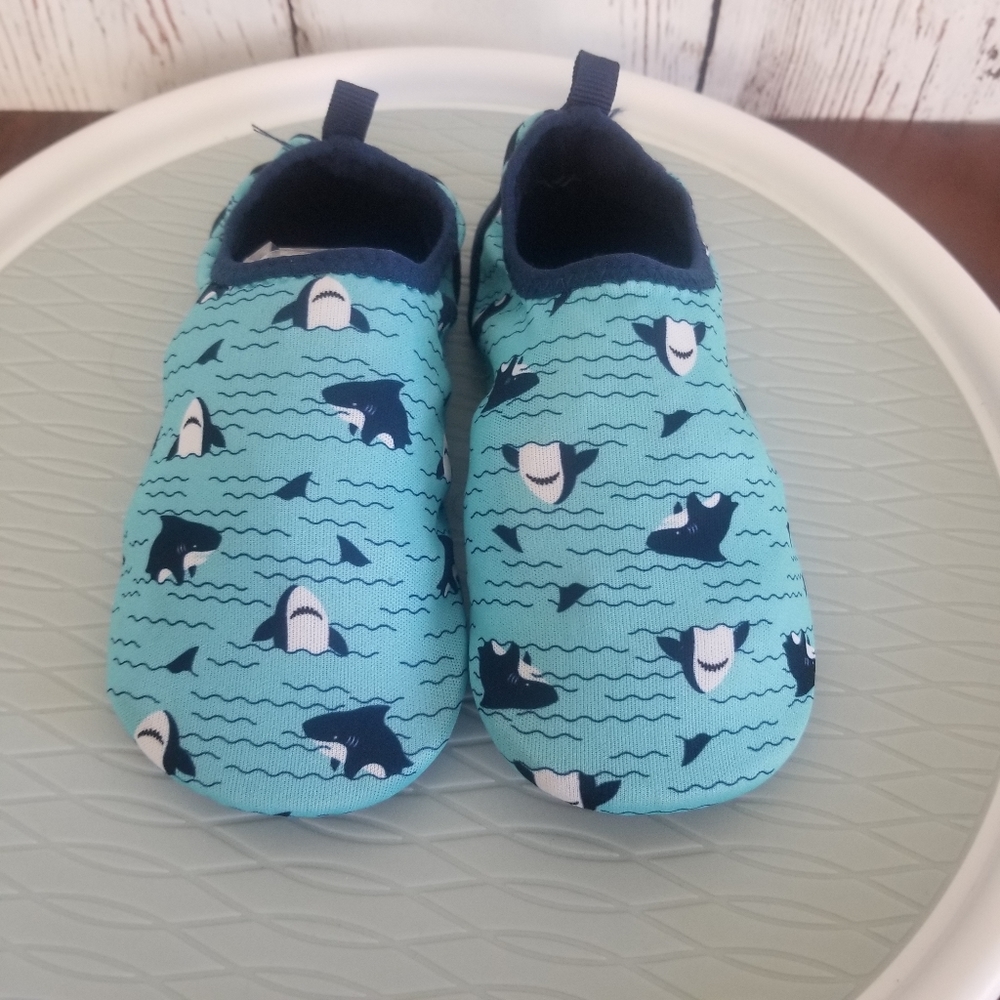 Blue Whale Swim Shoes, Toddler 9-10 Aqua & Blue J14